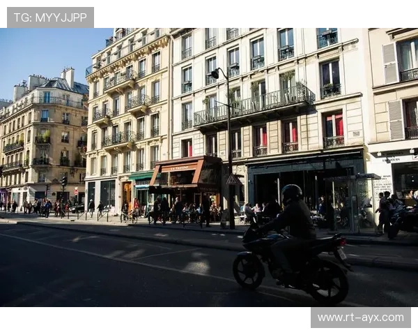 里尔签下法国中场佩兰，转会费500万欧元补强中场厚度